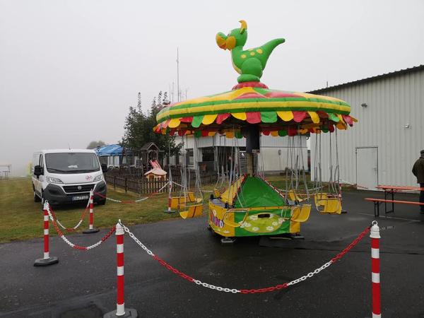 3-Wunderschöner Kettenflieger mit Unterschiedlichen Aufbauten, ja nach Jahreszeit / Kundenwunsch