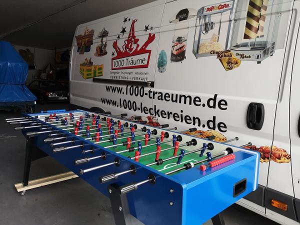 Kicker spielen mal anders. Der XXL Kicker für die ganze Mannschaft ( 8 Spieler )