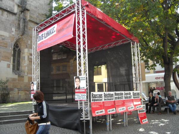 5-Bühne mit Sattel Dach 4x3 - 12m² für kleine Stadtfest, Präsentation, Events etc.