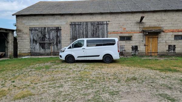 6-9 Sitzer PKW - Ford Transit Custom Kombi Trend 2,0 - Schaltgetriebe - inkl. 100 Frei-KM