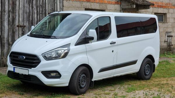 9 Sitzer PKW - Ford Transit Custom Kombi Trend 2,0 - Schaltgetriebe - inkl. 100 Frei-KM