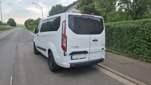 3-9 Sitzer PKW - Ford Transit Custom Kombi Trend 2,0 - Schaltgetriebe - inkl. 100 Frei-KM