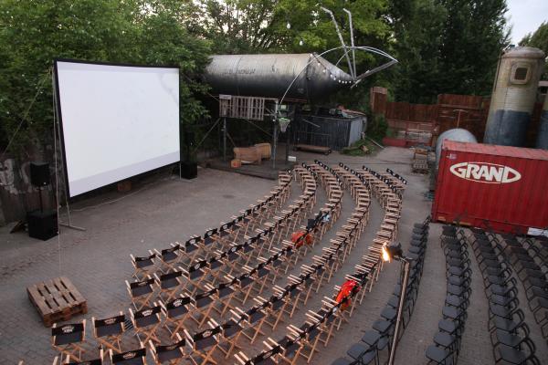 1-Mobiles Kino / Open Air Kino / Freiluftkino mieten