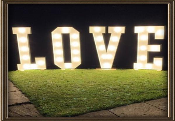 2-XXL Love Leuchtbuchtstaben zur Hochzeit