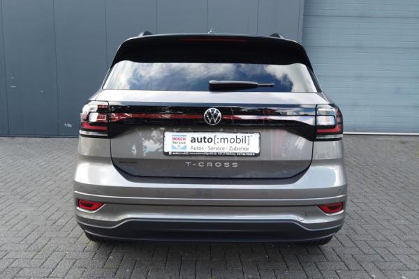 5-Mietwagen - VW T-Cross 1.0 TSI DSG R-Line YY-9999