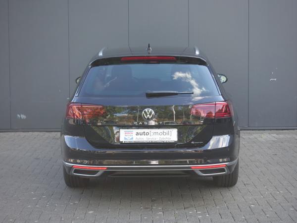 6-VW Passat Variant Elegance 2.0 TDI YY-7007