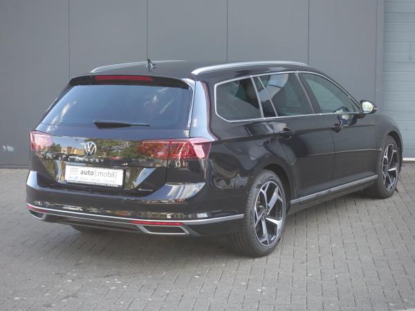 3-VW Passat Variant Elegance 2.0 TDI YY-7007