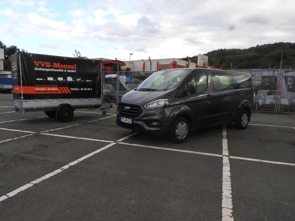 3-Ford Transit Custom 9-Sitzer