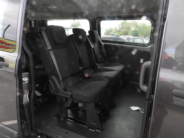 4-Ford Transit Custom 9-Sitzer