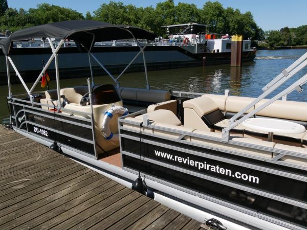 3-Motorboot / Partyboot auf der Ruhr und Rhein Herne Kanal mieten!