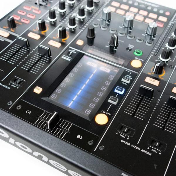 2-DJM 2000 Nexus von Pioneer