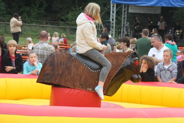 6-Aktionspaket Bullriding und Westernrutsche für die Kleinen
- incl. 1 x Personal bis 8 Stunden