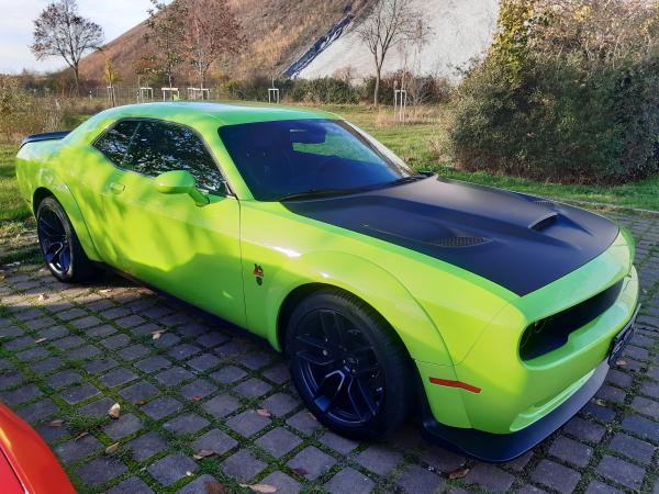 6-Dodge Challenger Widebody 6.4V8 mieten! Rent the American Dream!