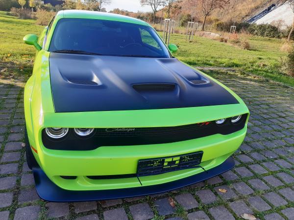 1-Dodge Challenger Widebody 6.4V8 mieten! Rent the American Dream!