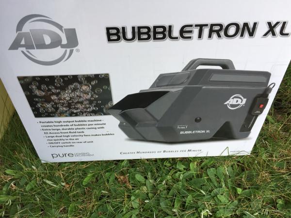 ADJ Bubbletron XL Seifenblasenmaschine zur Vermietung regional PLZ 336x