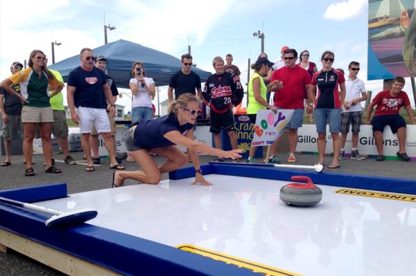 2-Curlingbahn mieten, Curling Sommerbahn 11 m x 2 m, Teamevent