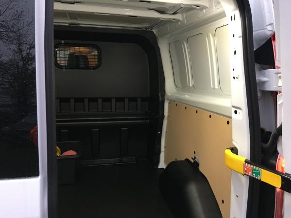 3-Ford Transit Custom Neuwagen. langer Radstand LKW Zulassung. Standheizung. 6 Sitze