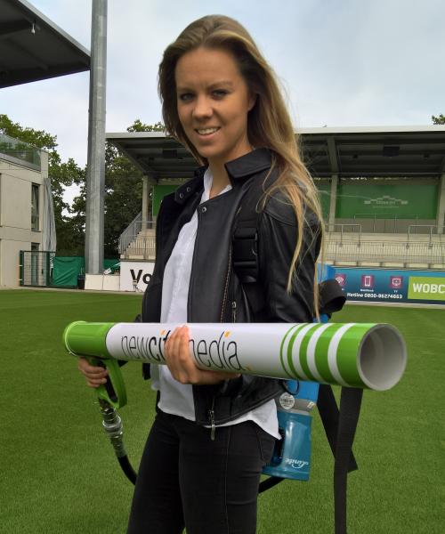 2-T-Shirt Kanone "Stadium" mit Co2 Effekt. Schießt bis zu 5 T-Shirts auf einmal bis...