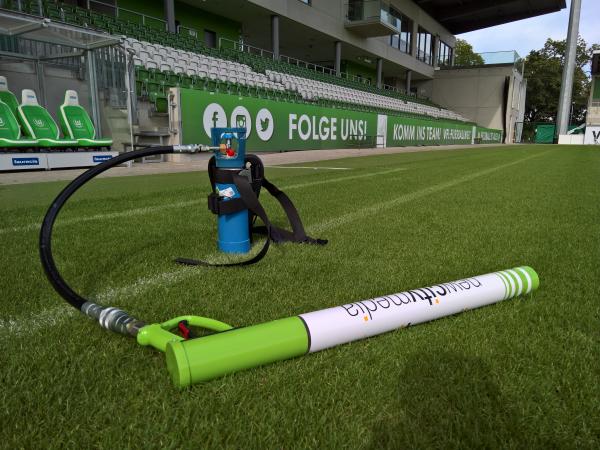 3-T-Shirt Kanone "Stadium" mit Co2 Effekt. Schießt bis zu 5 T-Shirts auf einmal bis...