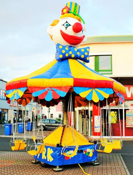 2-Kinderkettenflieger, Kinderkarussell Clown