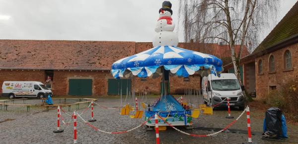 2-Kinderkettenflieger, Kinderkarussell, Schneemann