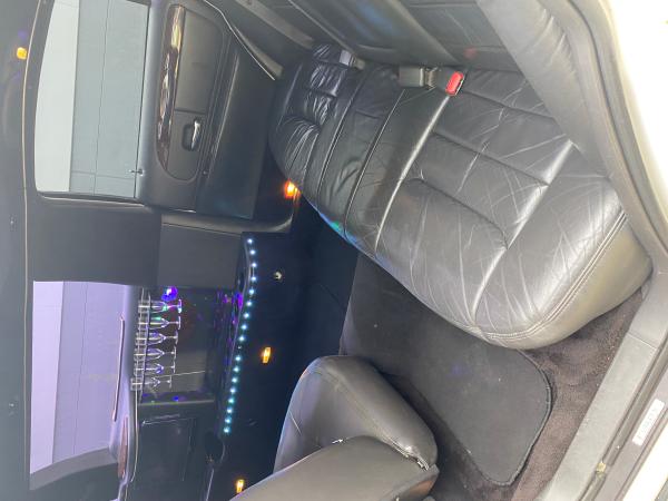 6-Hochzeitsauto, Stretchlimousine