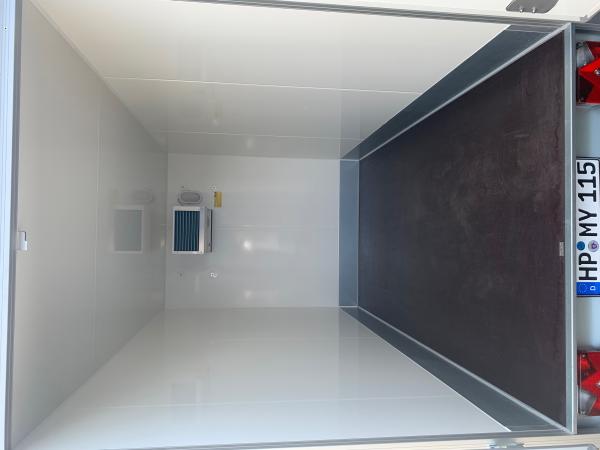 2-Kühlkoffer / Kühlanhänger zum Mieten, 2600 KG zul. Gesamtgewicht