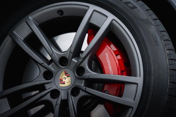 6-Porsche Cayenne S mieten 474 PS / Würzburg Autovermietung / Mietwagen