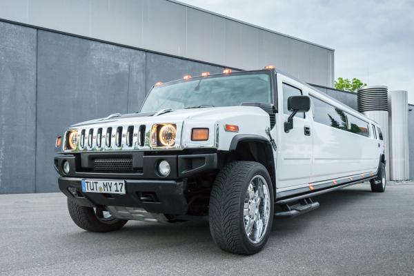 Hummer Stretchlimousine Düsseldorf mieten