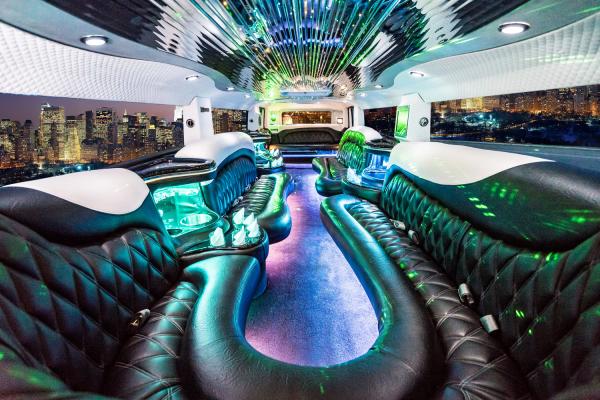 2-Hummer Stretchlimousine Düsseldorf mieten
