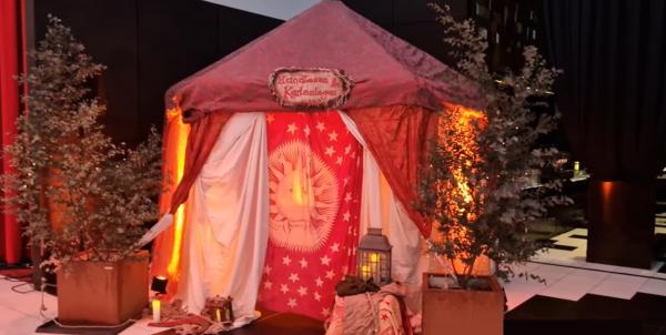 2-Cara - Kartenlegerin - Handleserin - Wahrsagerin - für Ihre Weihnachtsfeier/ Veranstaltung