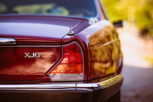 3-Jaguar XJ6