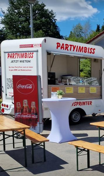 3-Party 25 Foodtruck mieten, Foodtruck Catering, Imbisswagen mieten, Imbisswagen Catering.Full Service