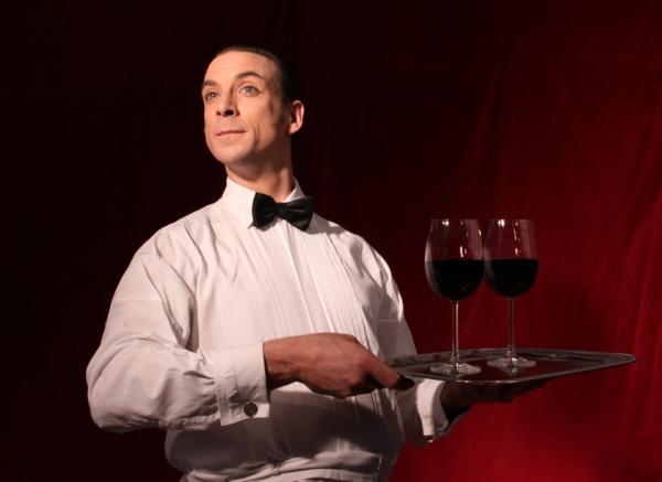 Ullich Steybe - der Comedy Kellner mit Stil - Jonglage und Animation