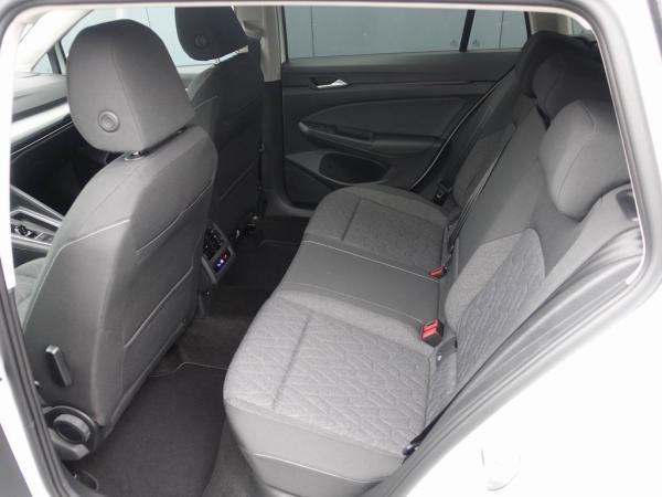 5-MIETWAGEN - VW Golf Variant Move 1.5 eTSI | OF-YY 3000