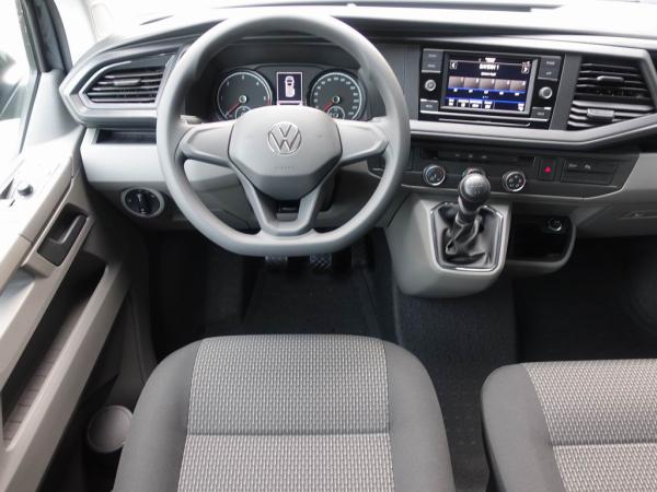 6-MIETWAGEN - VW T6.1 Transporter Kombi lang 9-Sitzer | YY-700