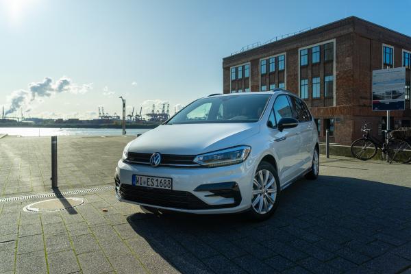 VW Touran Highline BlueMotion Technology 1,5 l TSI 110 kW (150 PS)