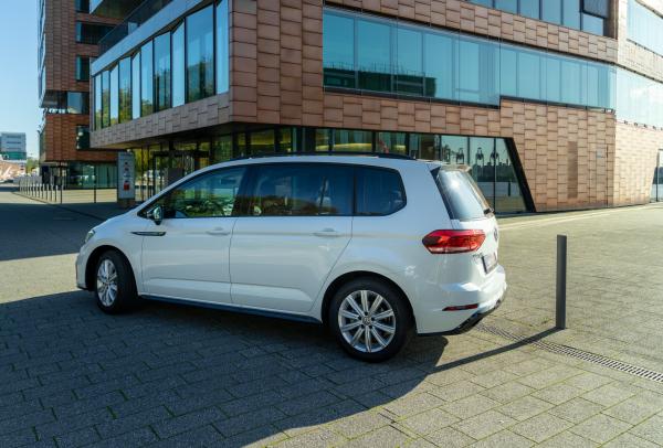 3-VW Touran Highline BlueMotion Technology 1,5 l TSI 110 kW (150 PS)