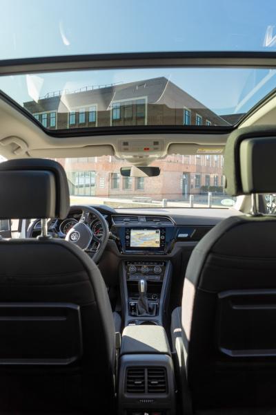 5-VW Touran Highline BlueMotion Technology 1,5 l TSI 110 kW (150 PS)