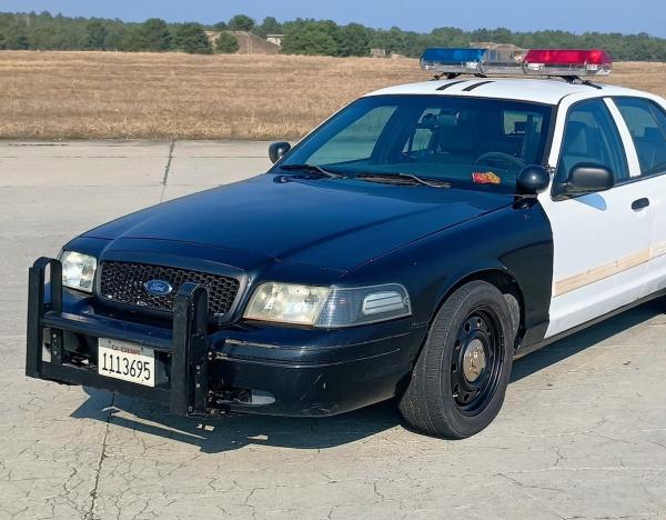 2-Ford Crown Victoria Schwarz Weiß US Police / Sheriff / Black & White amerikanische Polizei