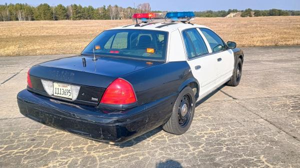 5-Ford Crown Victoria Schwarz Weiß US Police / Sheriff / Black & White amerikanische Polizei