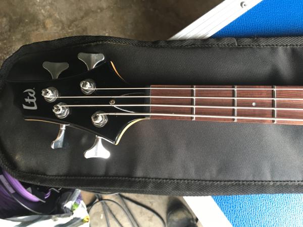 4-Baßgitarre E Baß Ltd