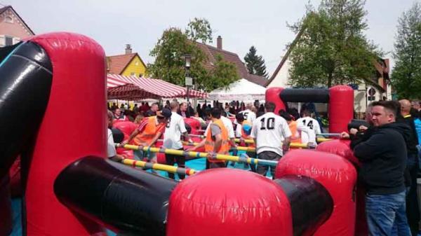 Menschenkicker – Human Table Soccer – XXL Tischfussball