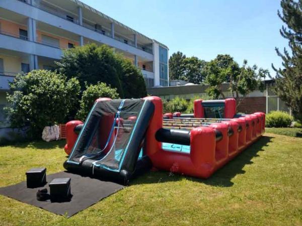 4-Menschenkicker – Human Table Soccer – XXL Tischfussball