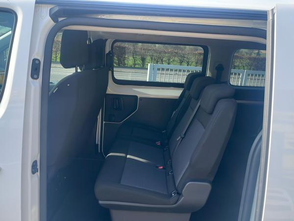 6-Opel Vivaro Combi L3 H1 Bus 9-Sitzer