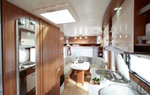 4-Wohnwagen LMC Musica 490 E