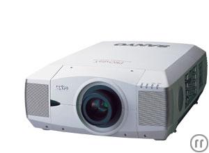 1-Sanyo XP45 LCD-Videobeamer inkl. Optik