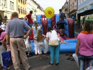 3-Bungee Run, Elastorun, Bungee Rennen- eine Gaudi für Kinder und Erwachsene