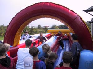 4-KOMPLETTPAKET 7 - KICKER XXL - RIESENRUTSCHE - BUNGEE RUN - HÜPFBURG - INKL. BETREUUNG &...