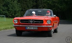 2-Ford Mustang Cabrio V8